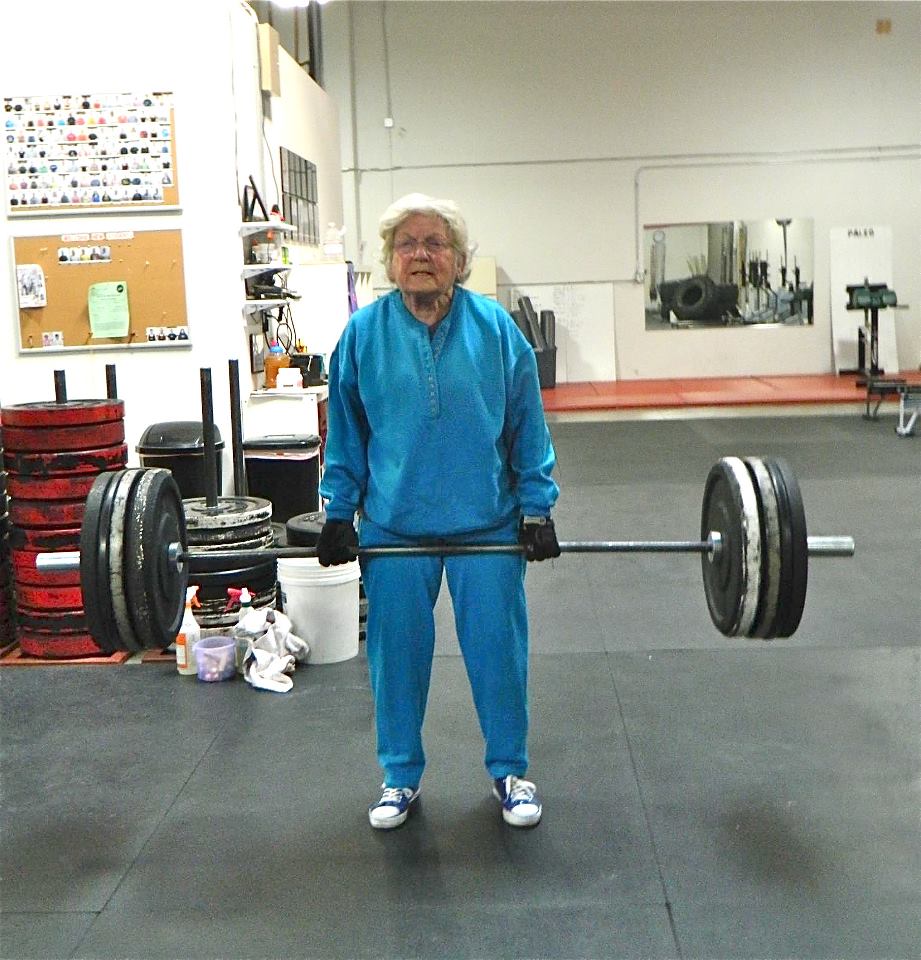 82yr old granny deadlifts 153lbs 82yr old granny deadlifts 153lbs